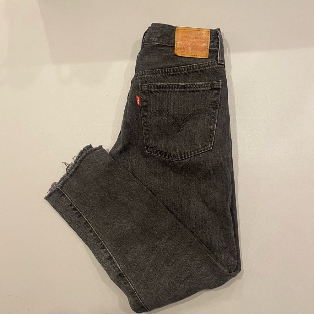 501 Levi’s gray distressed